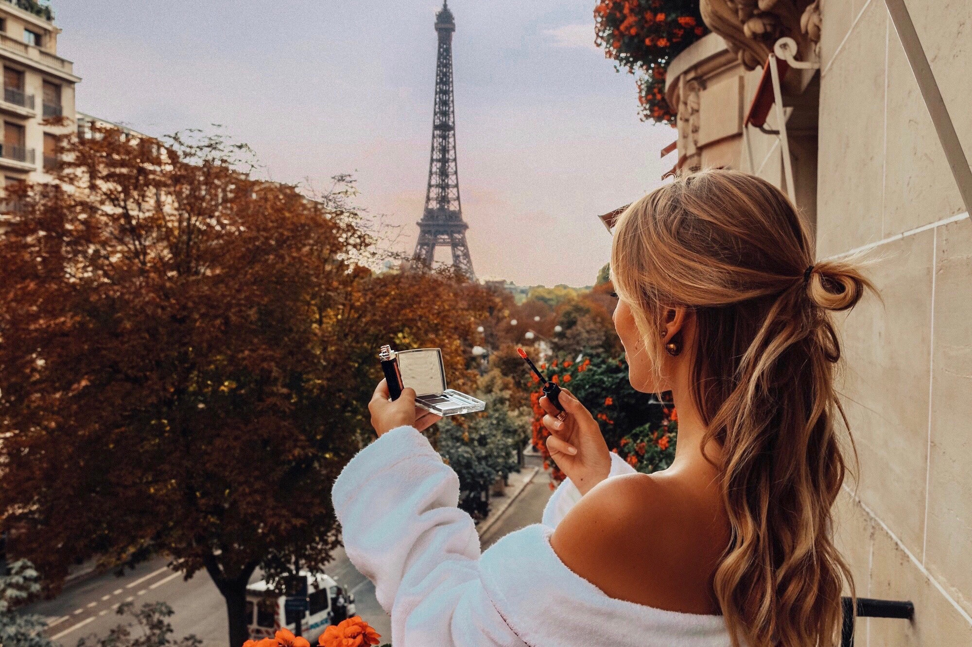 Hôtel Plaza Athénée | Paris - Leonie Hanne